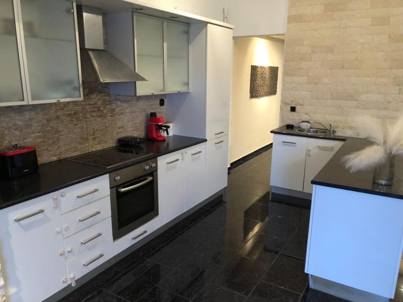 Luxury Apartments Christos Guviá Kültér fotó