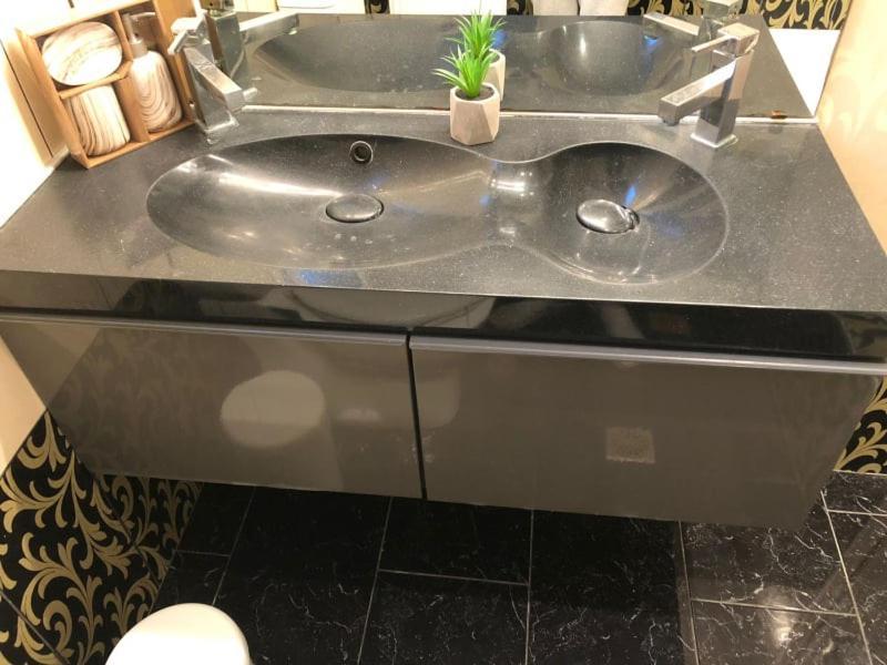 Luxury Apartments Christos Guviá Kültér fotó