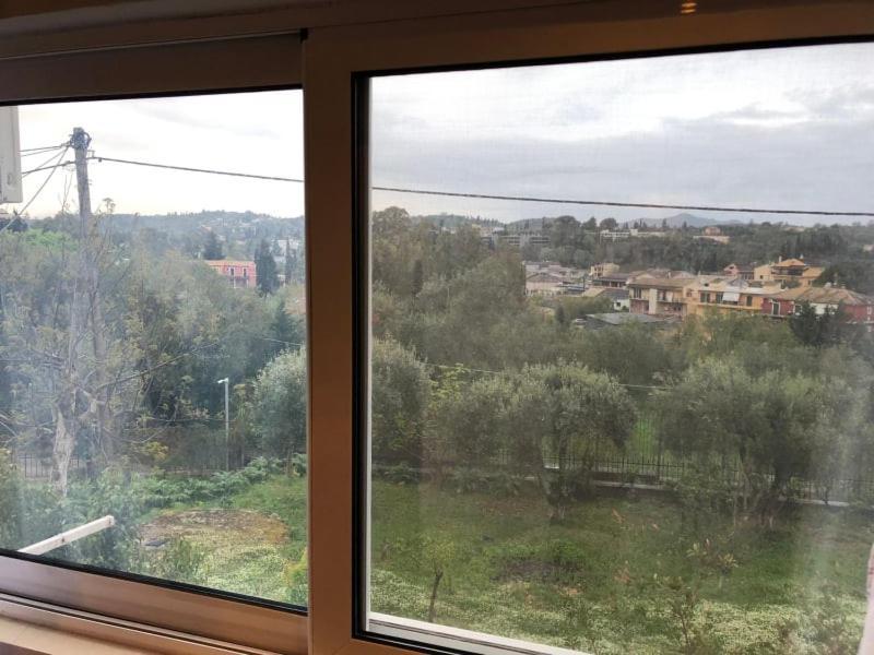 Luxury Apartments Christos Guviá Kültér fotó