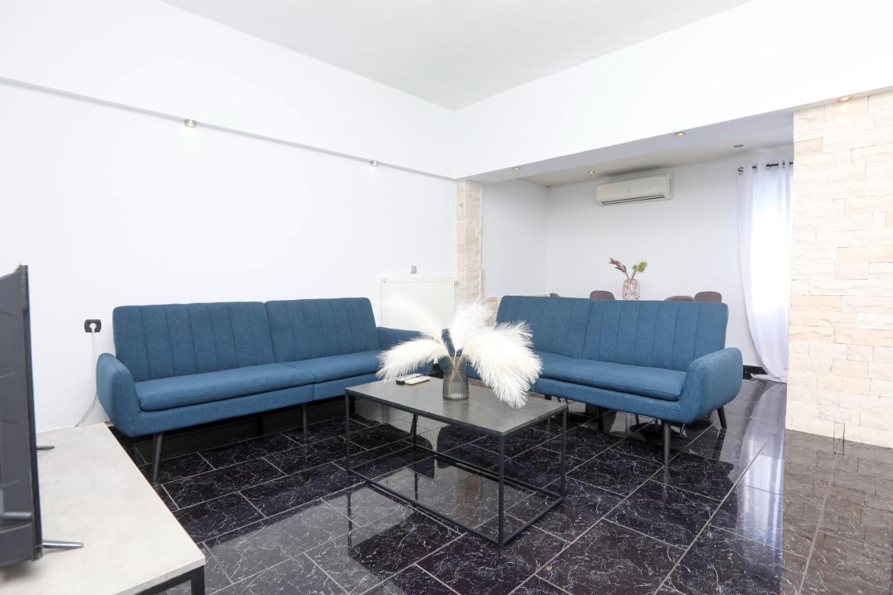 Luxury Apartments Christos Guviá Kültér fotó